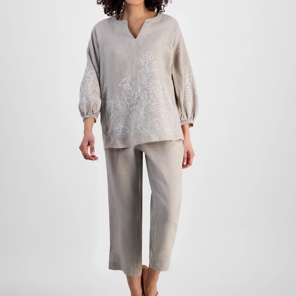 NWT Charter Club Petite 100% Linen Embroidered Top Size US PXL - Picture 2 of 6